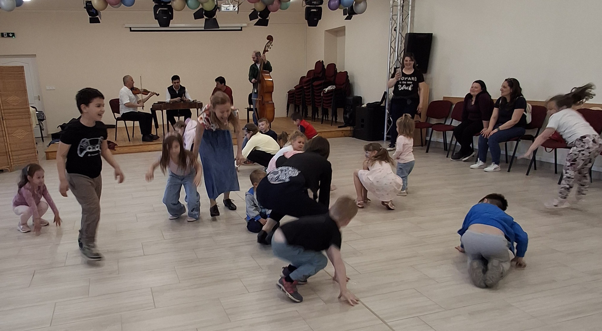 Tilinkó táncház a Kincses kultúróvoda programban